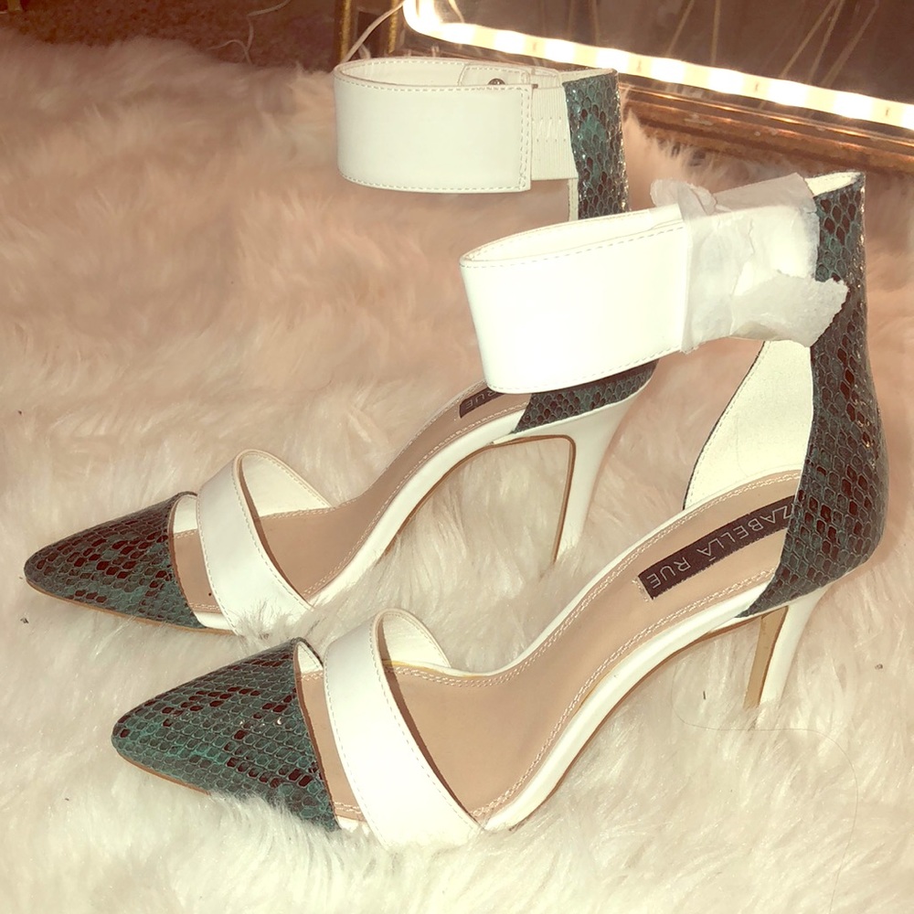 stilettos teal/white $20